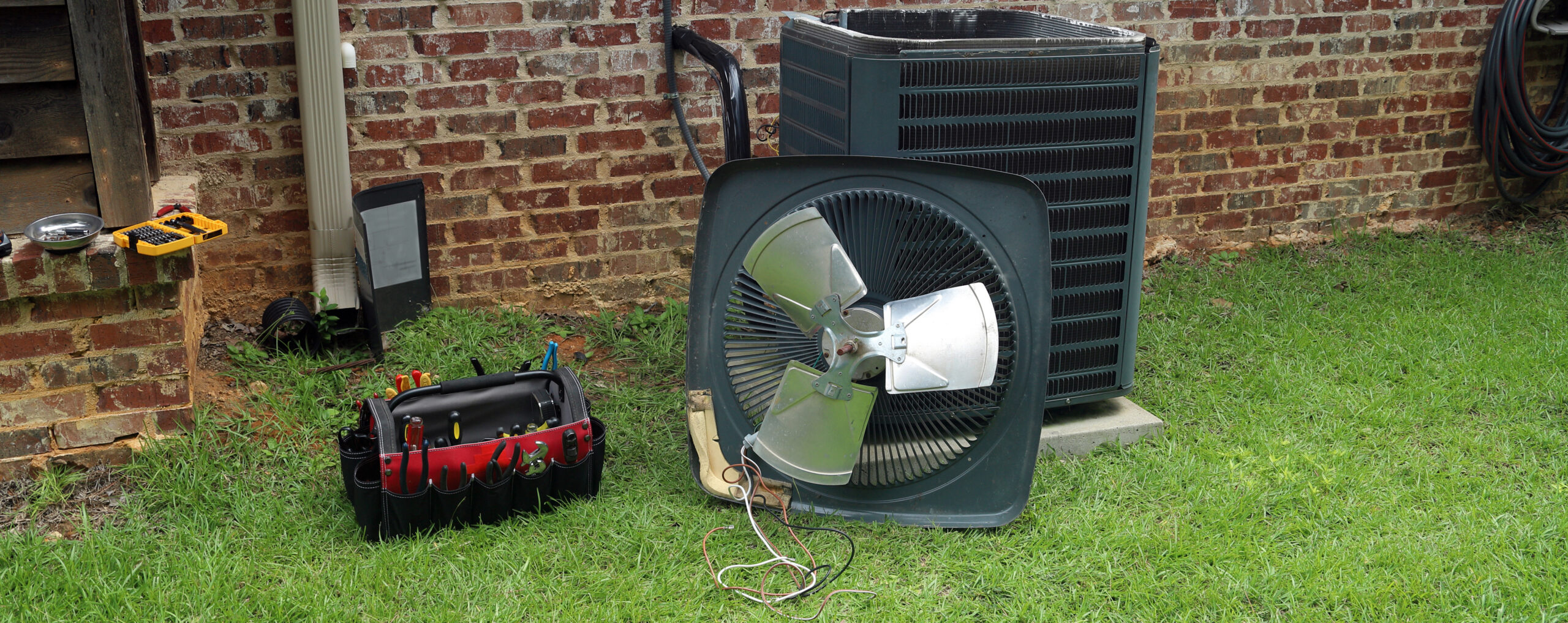 Air Conditioner compressor condenser coil with fan repair in longview, tyler, kilgore, gilmer, henderson, marshall, hallsville